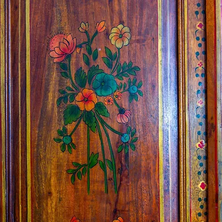 Oda ve Kahvaltı S'ortensia 3*